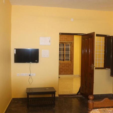 Evergreen Paradise Pondicherry Bagian luar foto