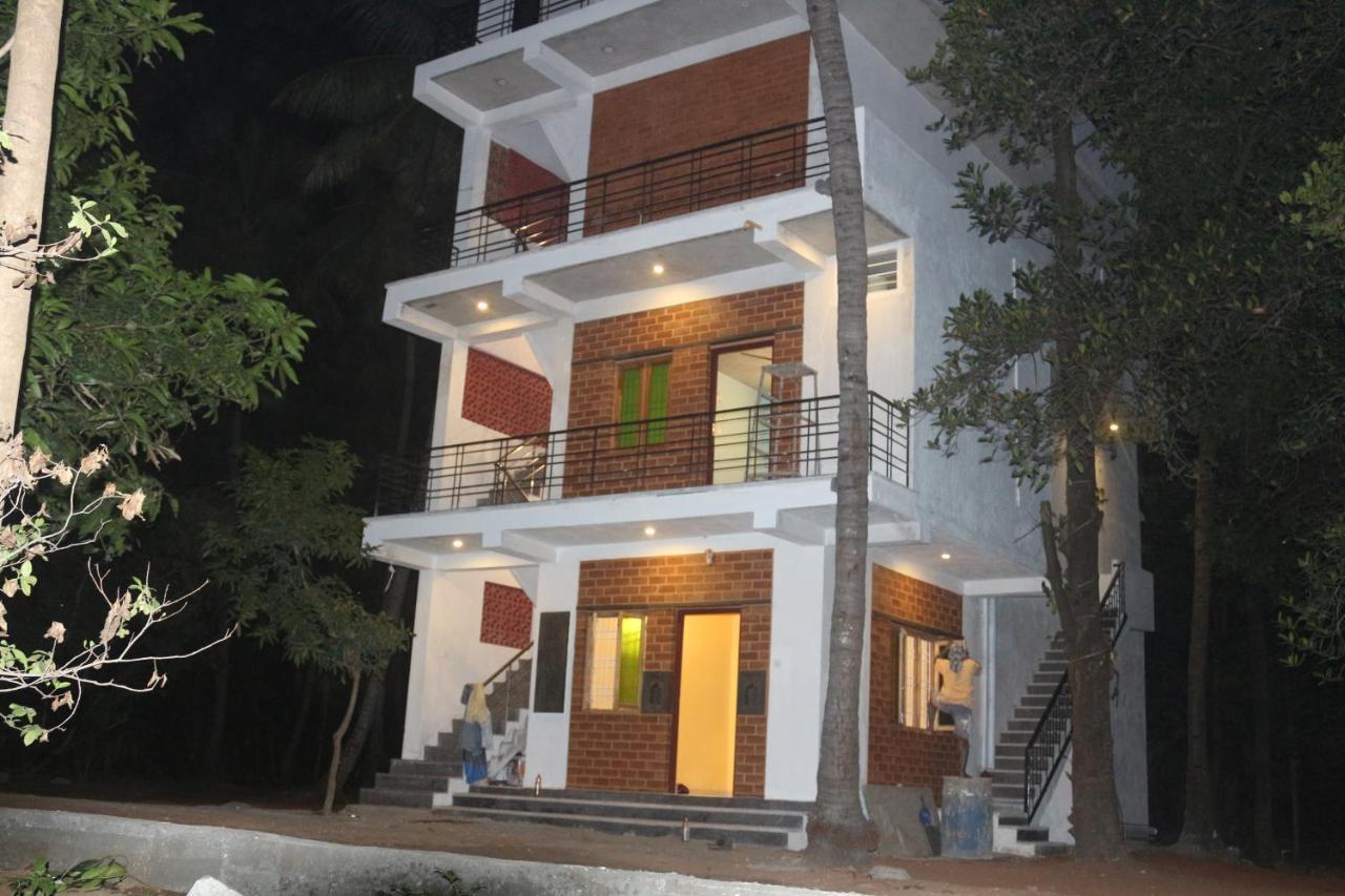 Evergreen Paradise Pondicherry Bagian luar foto